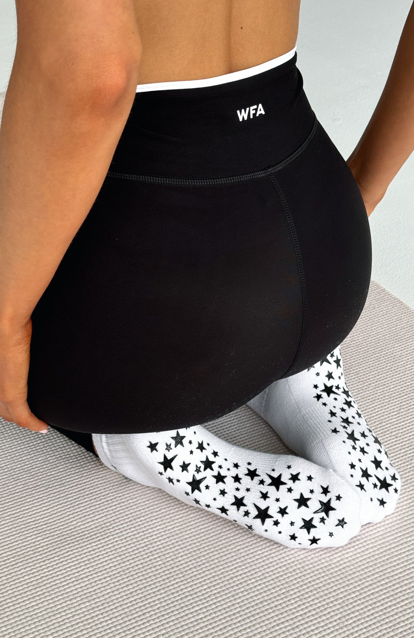 No Slowing Down Grip Socks White/Black